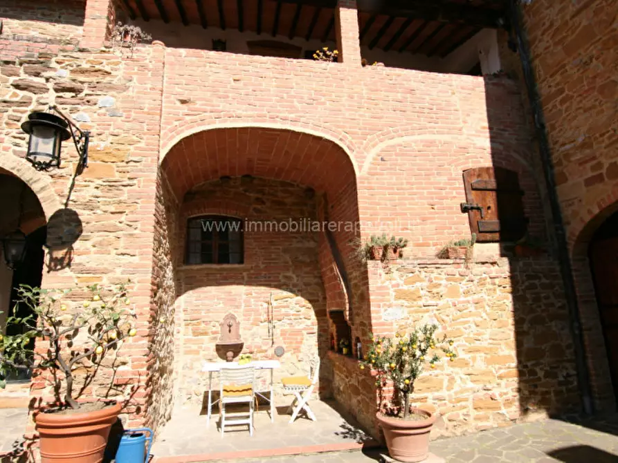 Immagine 3 di Rustico / casale in vendita  a Trequanda