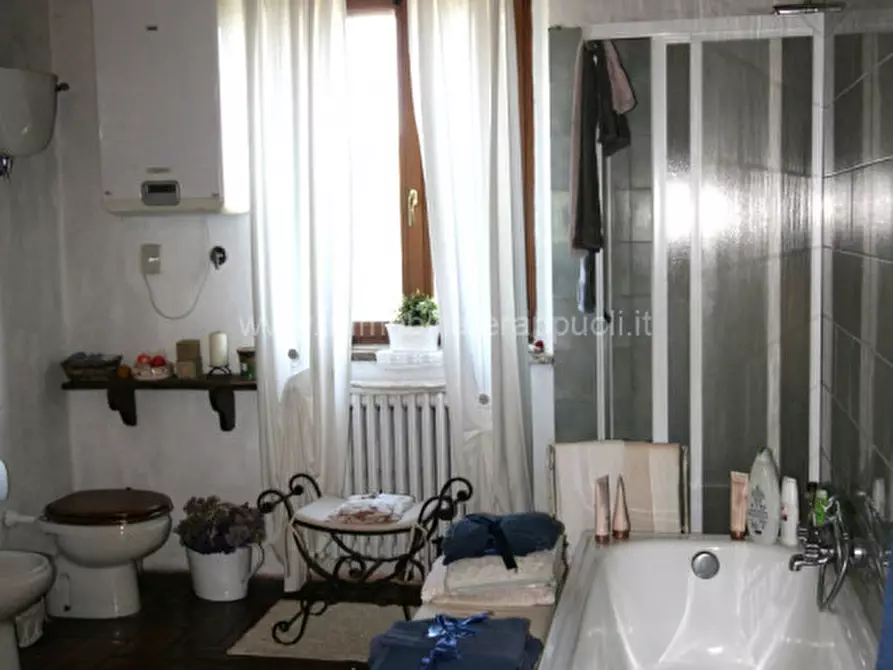 Immagine 51 di Rustico / casale in vendita  a Trequanda