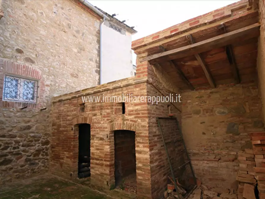 Immagine 22 di Villa in vendita  a Sinalunga