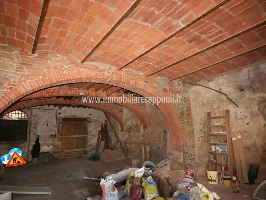 Immagine 34 di Villa in vendita  a Sinalunga