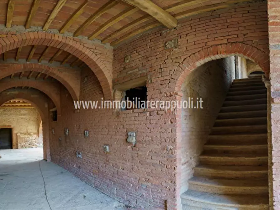 Immagine 14 di Villa in vendita  a Rapolano Terme