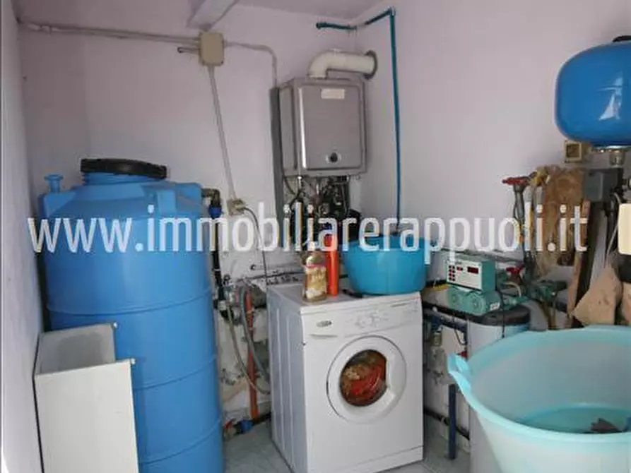 Immagine 22 di Casa indipendente in vendita  a Montepulciano