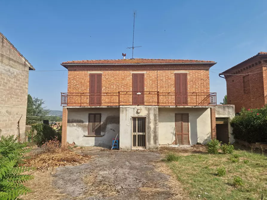 Immagine 1 di Casa indipendente in vendita  a Sinalunga