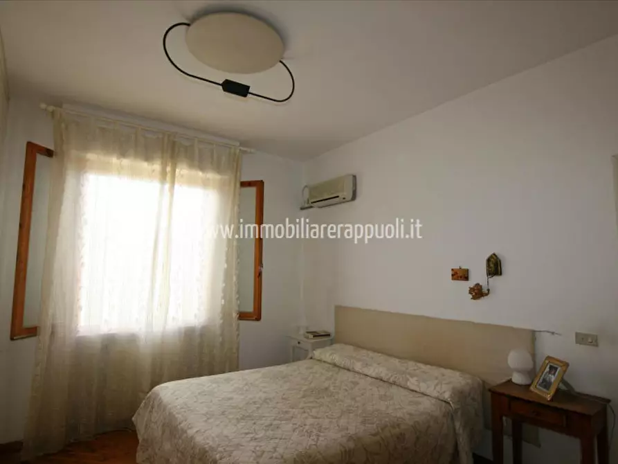 Immagine 11 di Appartamento in vendita  a Sinalunga