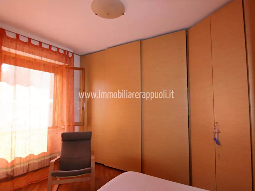 Immagine 12 di Appartamento in vendita  a Sinalunga