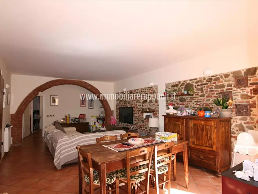 Immagine 8 di Appartamento in vendita  a Sinalunga