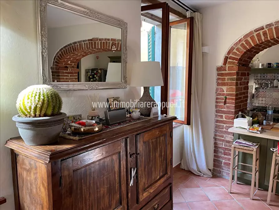 Immagine 10 di Appartamento in vendita  a Sinalunga