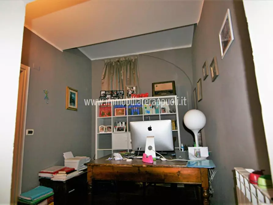 Immagine 13 di Appartamento in vendita  a Sinalunga