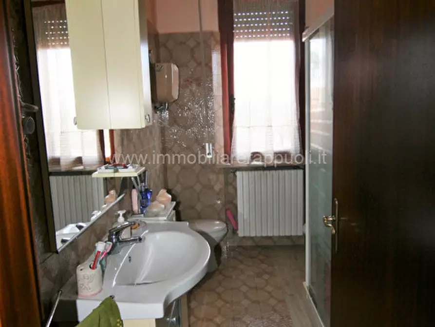 Immagine 10 di Appartamento in vendita  a Sinalunga