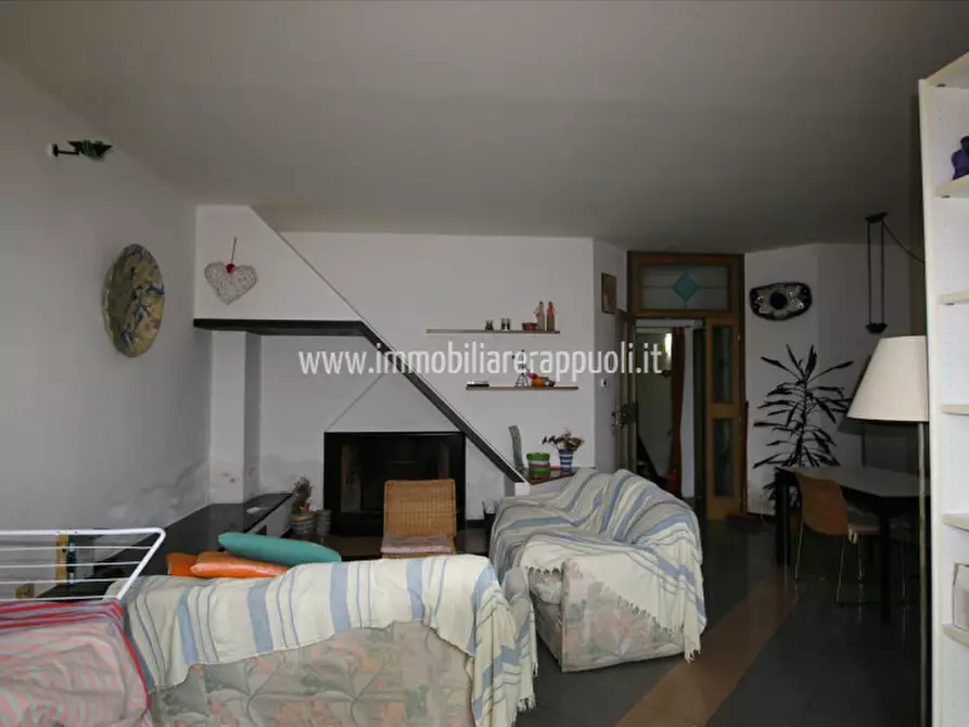 Immagine 7 di Appartamento in vendita  a Sinalunga