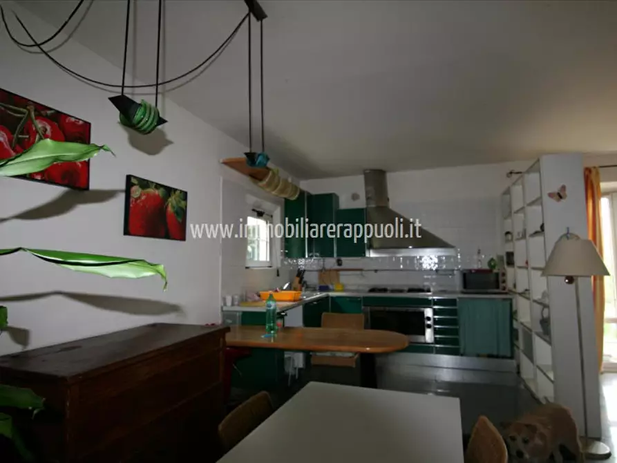 Immagine 8 di Appartamento in vendita  a Sinalunga