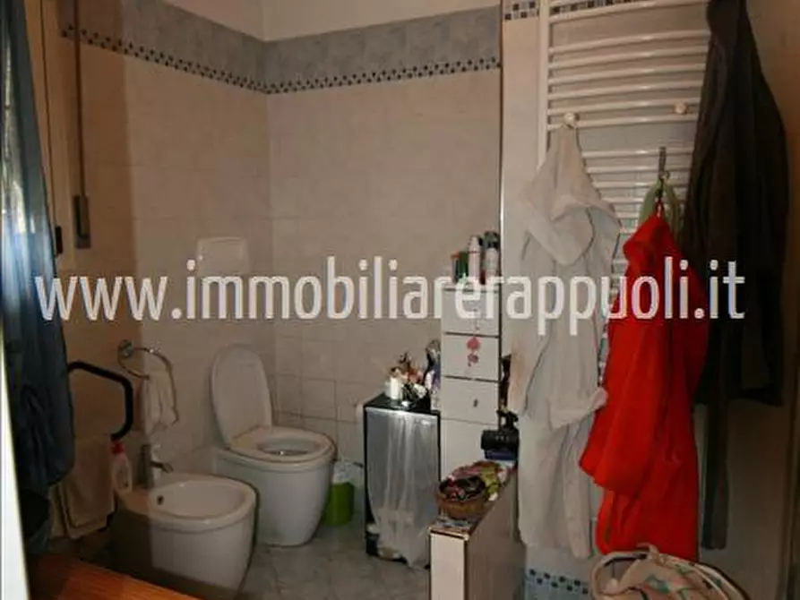 Immagine 12 di Appartamento in vendita  a Sinalunga