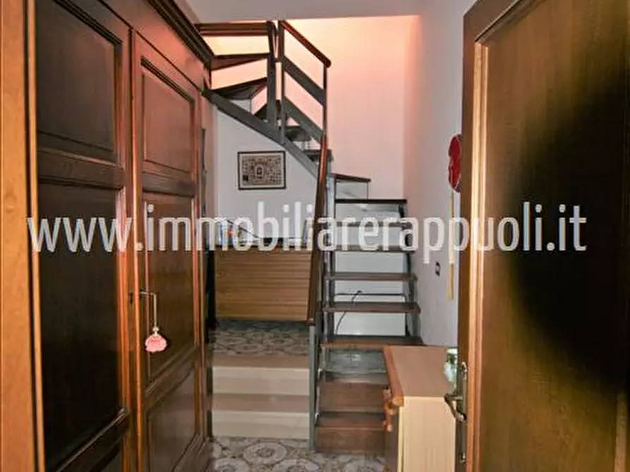 Immagine 2 di Casa indipendente in vendita  a Sinalunga