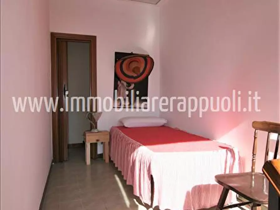 Immagine 3 di Casa indipendente in vendita  a Sinalunga