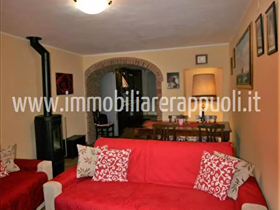 Immagine 3 di Casa indipendente in vendita  a Trequanda