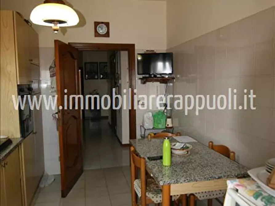 Immagine 2 di Appartamento in vendita  a Torrita Di Siena