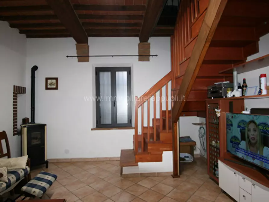 Immagine 2 di Appartamento in vendita  a Sinalunga