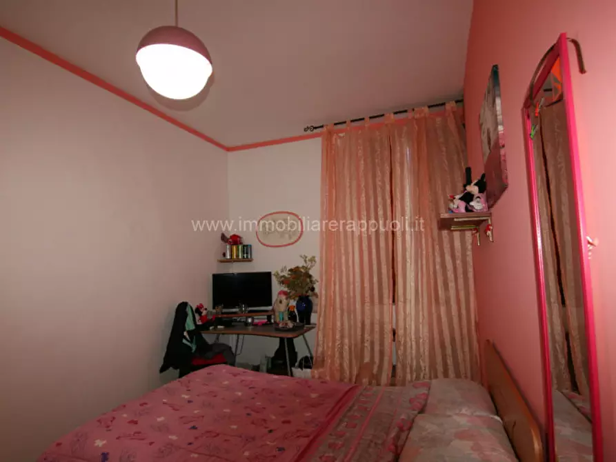 Immagine 4 di Appartamento in vendita  a Sinalunga