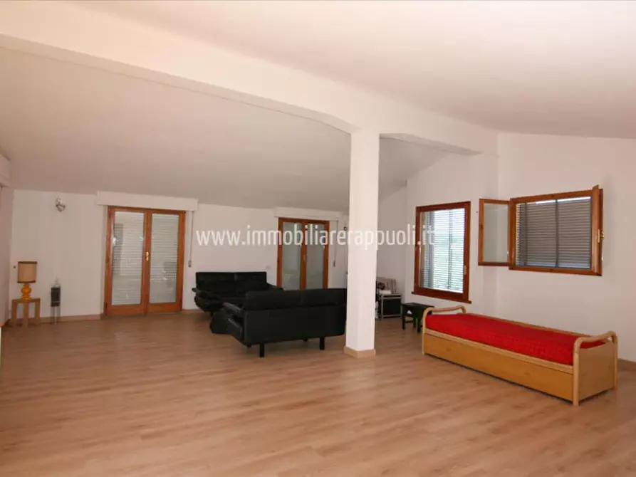 Immagine 7 di Casa indipendente in vendita  a Torrita Di Siena