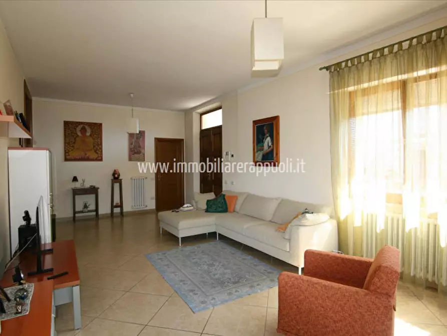 Immagine 12 di Casa indipendente in vendita  a Torrita Di Siena