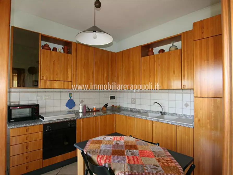 Immagine 17 di Casa indipendente in vendita  a Torrita Di Siena