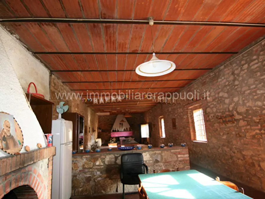 Immagine 21 di Rustico / casale in vendita  a Asciano