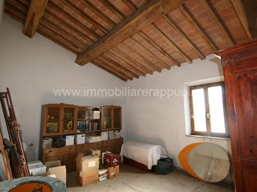 Immagine 32 di Rustico / casale in vendita  a Asciano