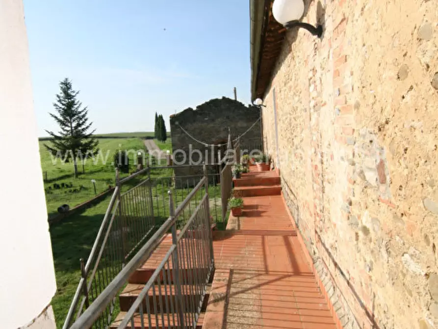 Immagine 35 di Rustico / casale in vendita  a Asciano