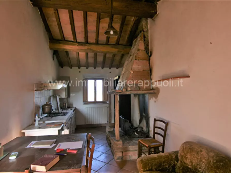 Immagine 36 di Rustico / casale in vendita  a Asciano