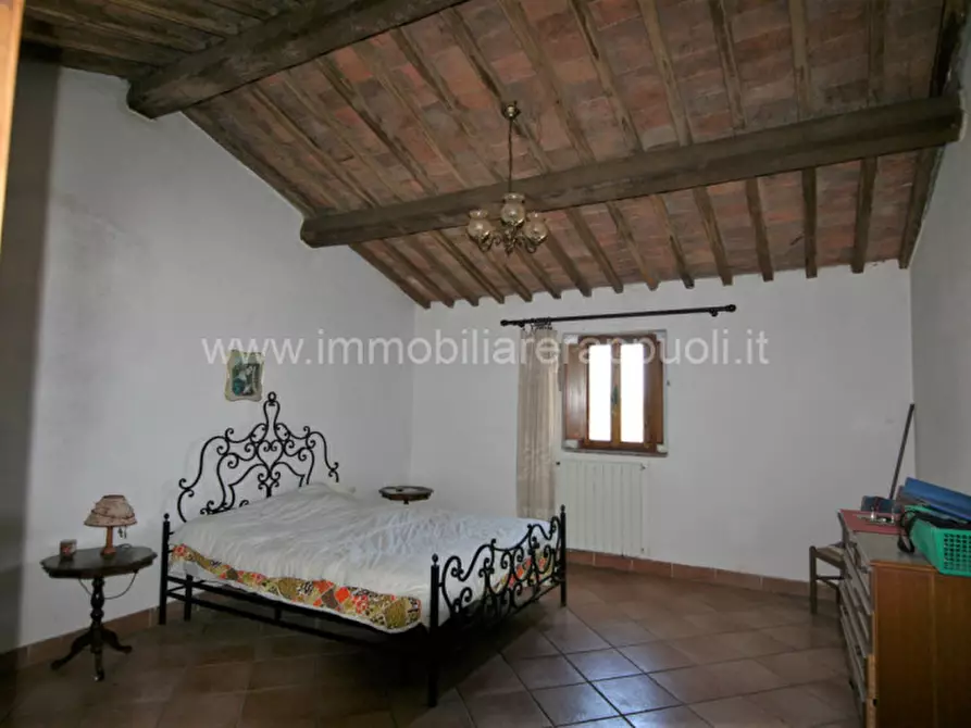 Immagine 37 di Rustico / casale in vendita  a Asciano