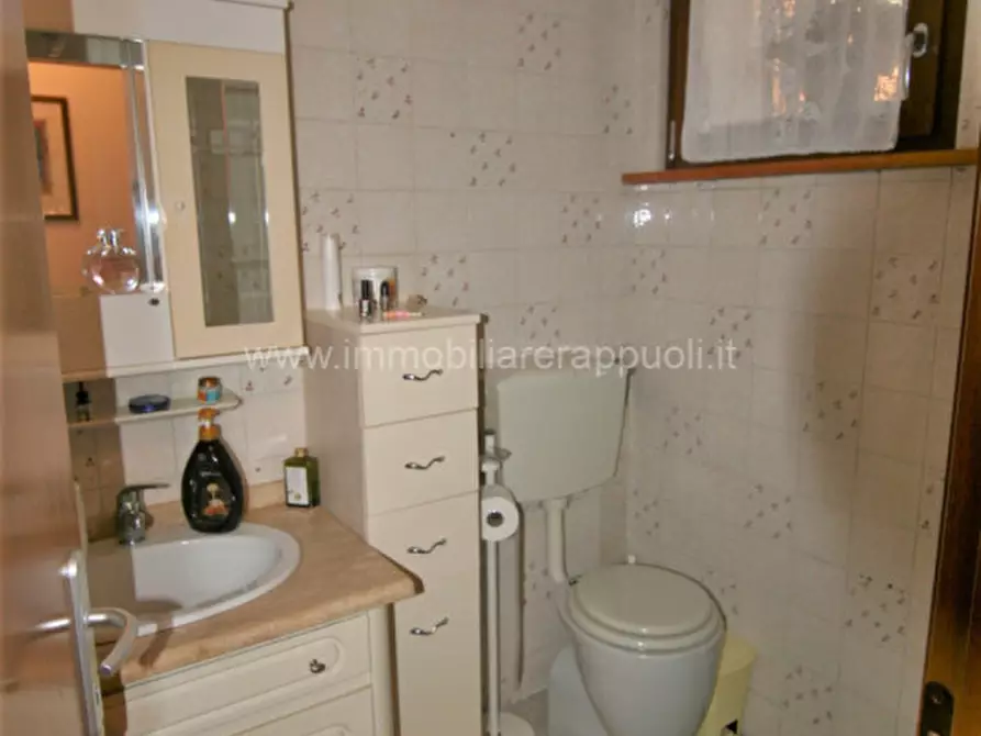 Immagine 8 di Appartamento in vendita  a Sinalunga