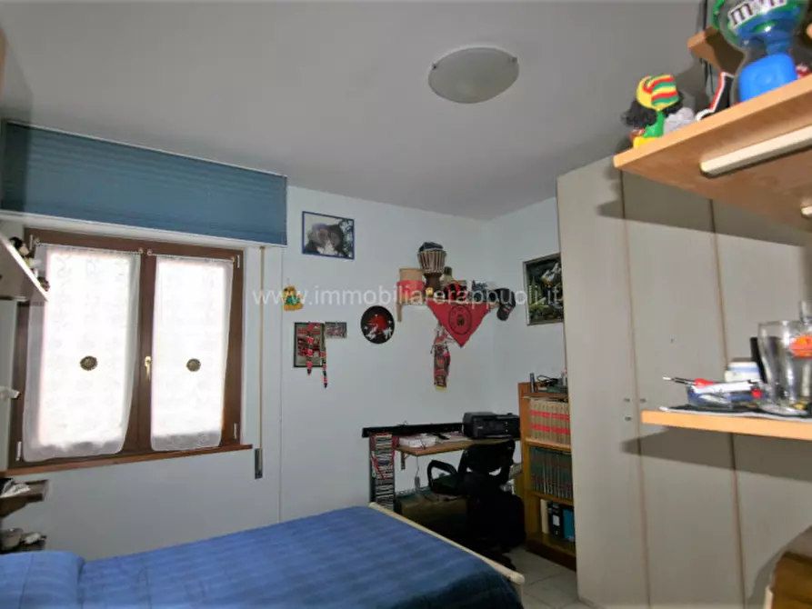 Immagine 11 di Appartamento in vendita  a Sinalunga