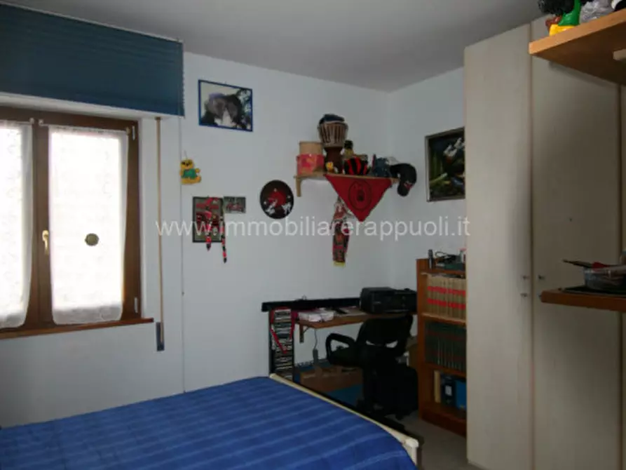 Immagine 12 di Appartamento in vendita  a Sinalunga