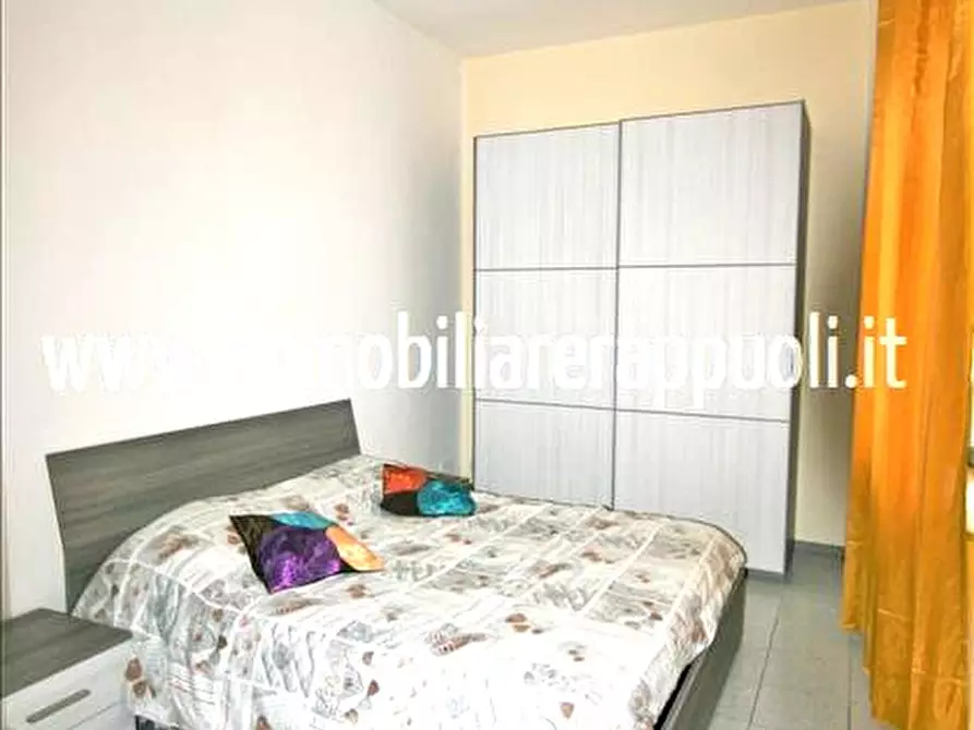 Immagine 1 di Appartamento in vendita  a Sinalunga