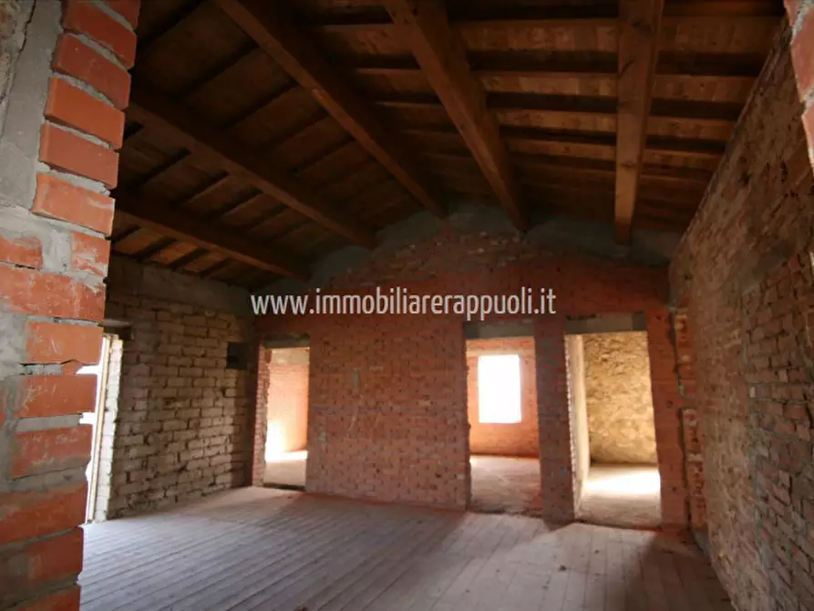 Immagine 7 di Rustico / casale in vendita  a Sinalunga