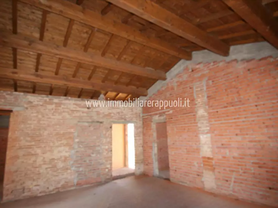 Immagine 10 di Rustico / casale in vendita  a Sinalunga