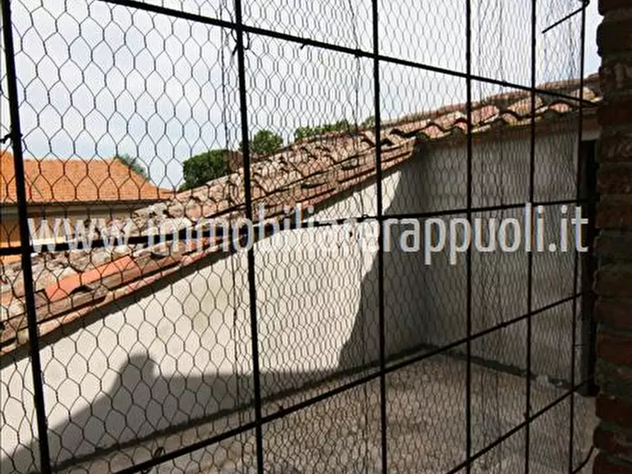 Immagine 15 di Casa indipendente in vendita  a Sinalunga