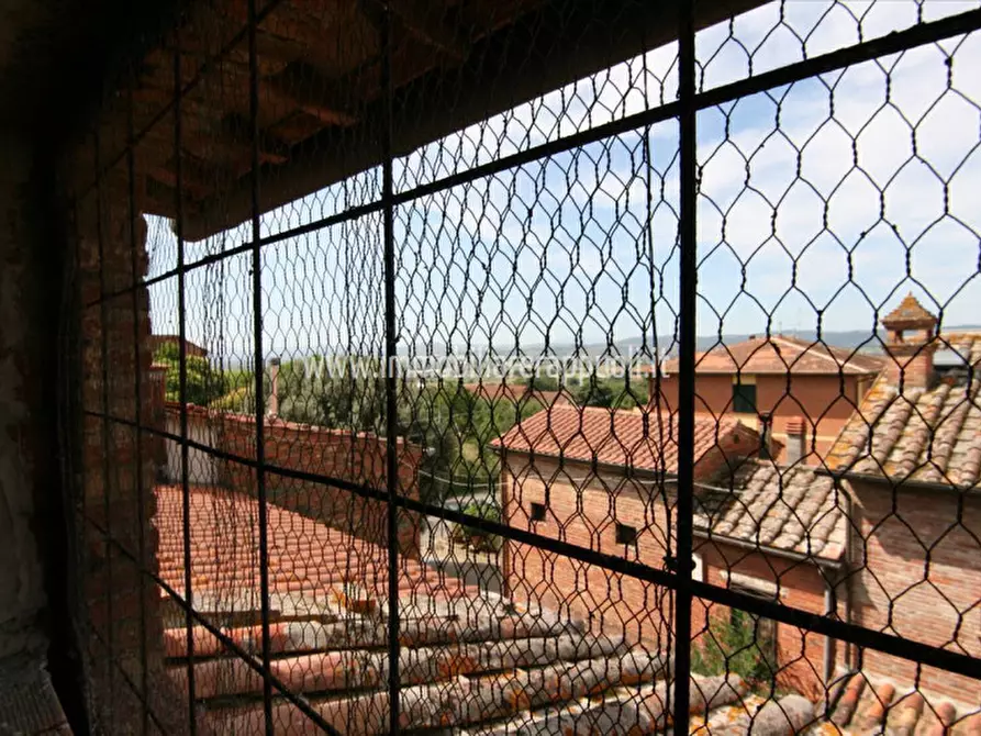 Immagine 17 di Casa indipendente in vendita  a Sinalunga