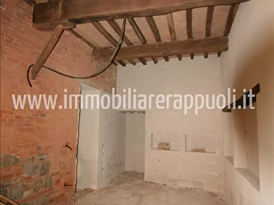 Immagine 28 di Casa indipendente in vendita  a Sinalunga