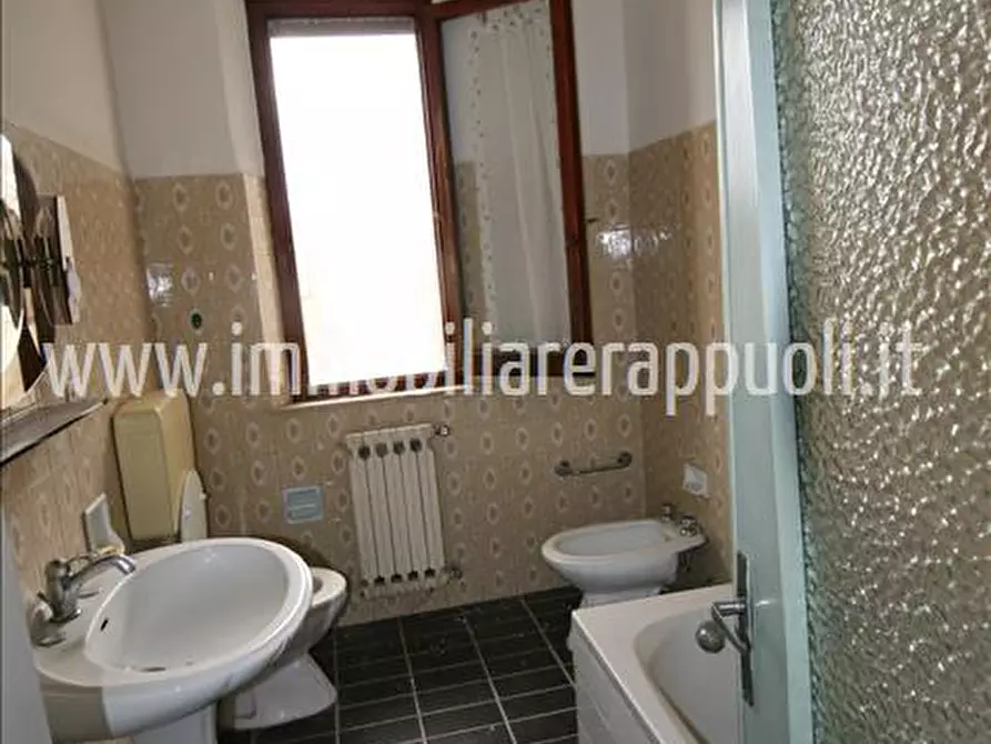 Immagine 6 di Casa indipendente in vendita  a Lucignano