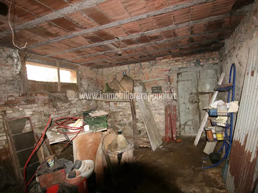 Immagine 8 di Casa indipendente in vendita  a Lucignano