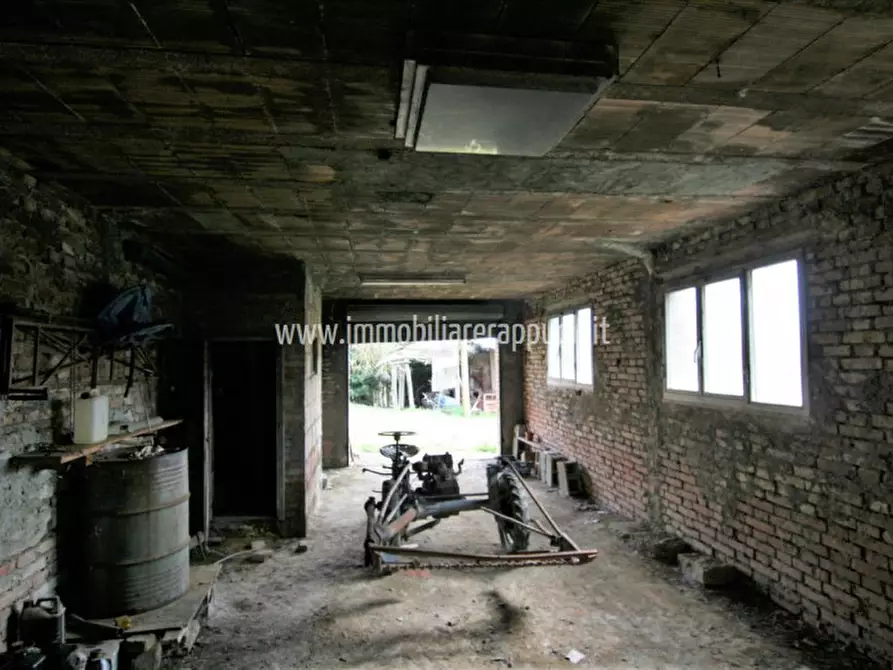 Immagine 10 di Casa indipendente in vendita  a Lucignano