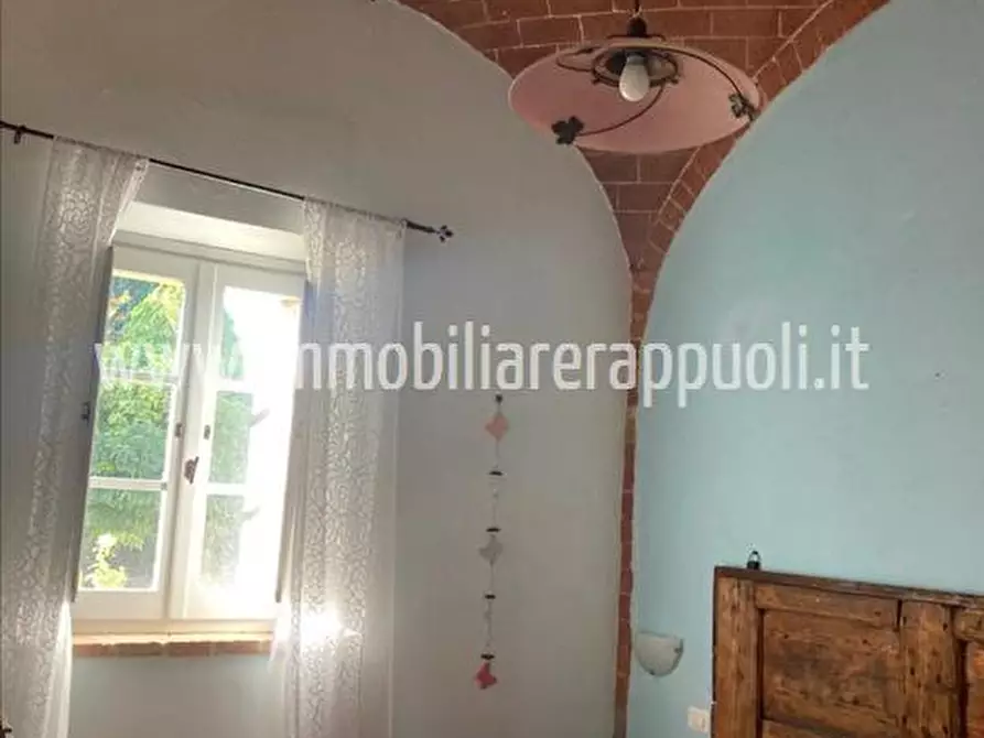 Immagine 7 di Appartamento in vendita  a Lucignano