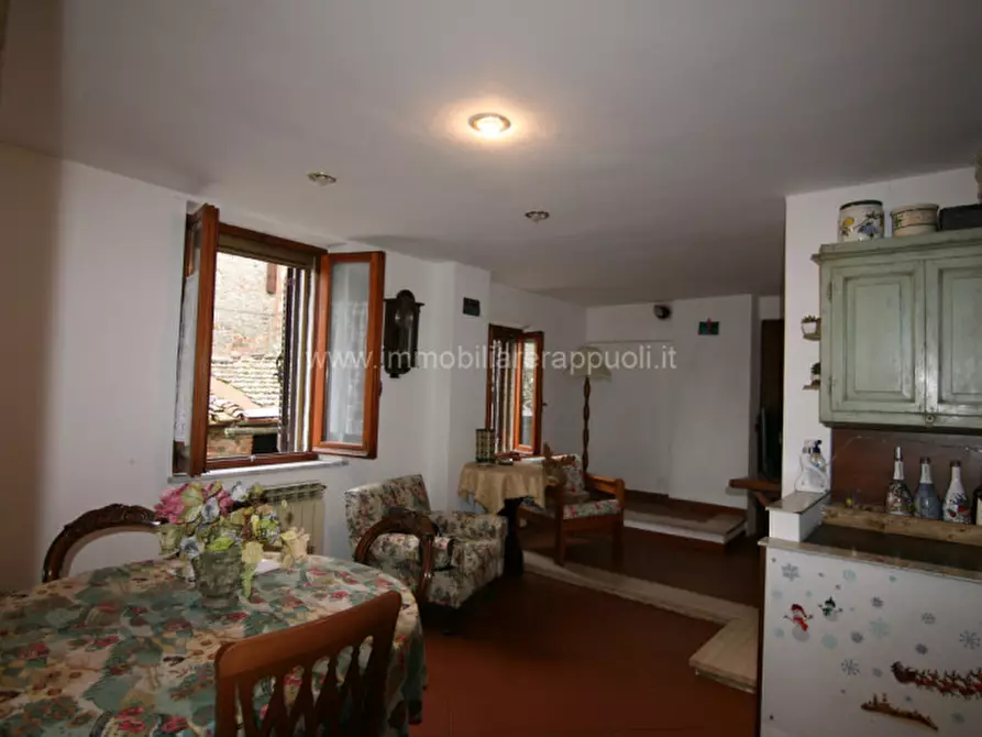 Immagine 6 di Appartamento in vendita  a Trequanda