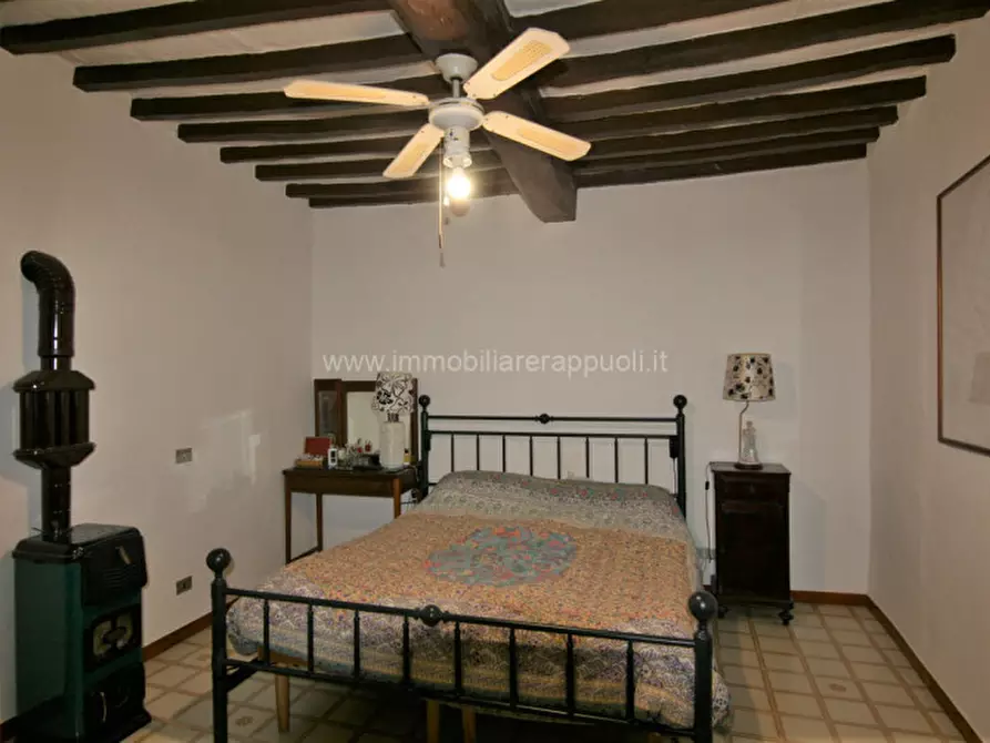 Immagine 15 di Appartamento in vendita  a Trequanda