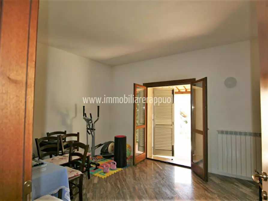 Immagine 3 di Villetta a schiera in vendita  a Sinalunga