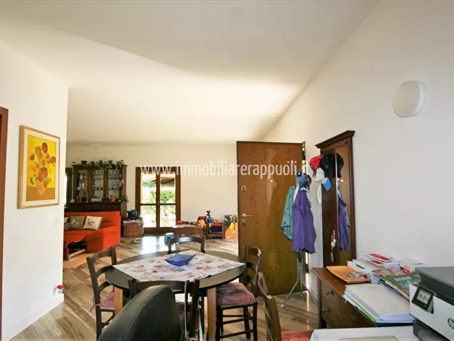 Immagine 31 di Villetta a schiera in vendita  a Sinalunga