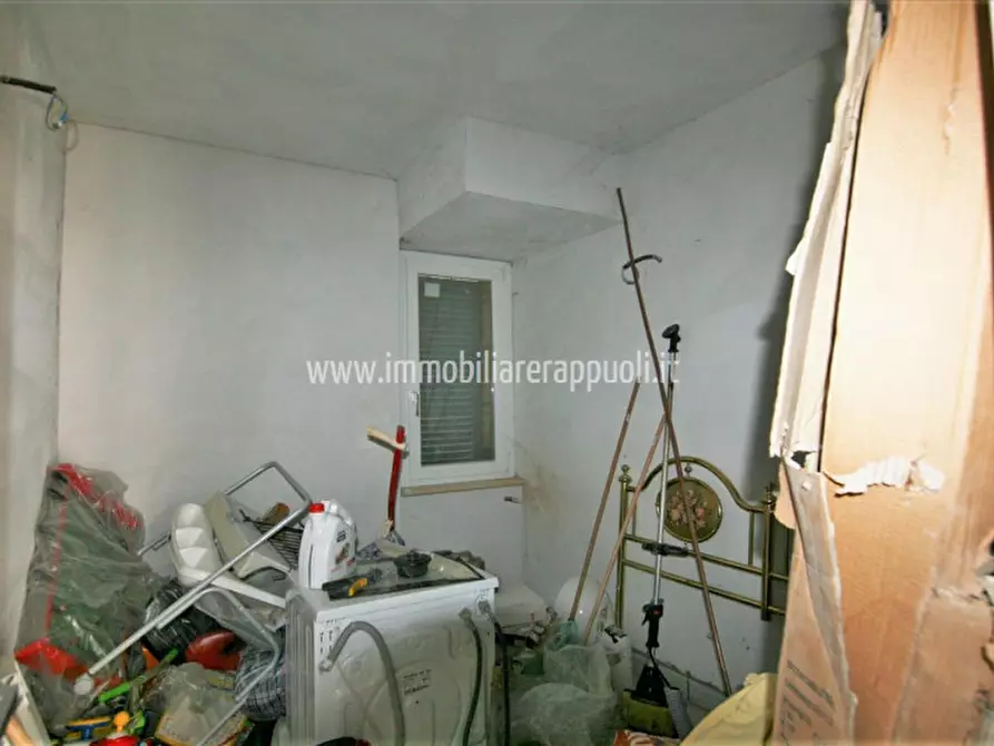 Immagine 6 di Casa indipendente in vendita  a Lucignano