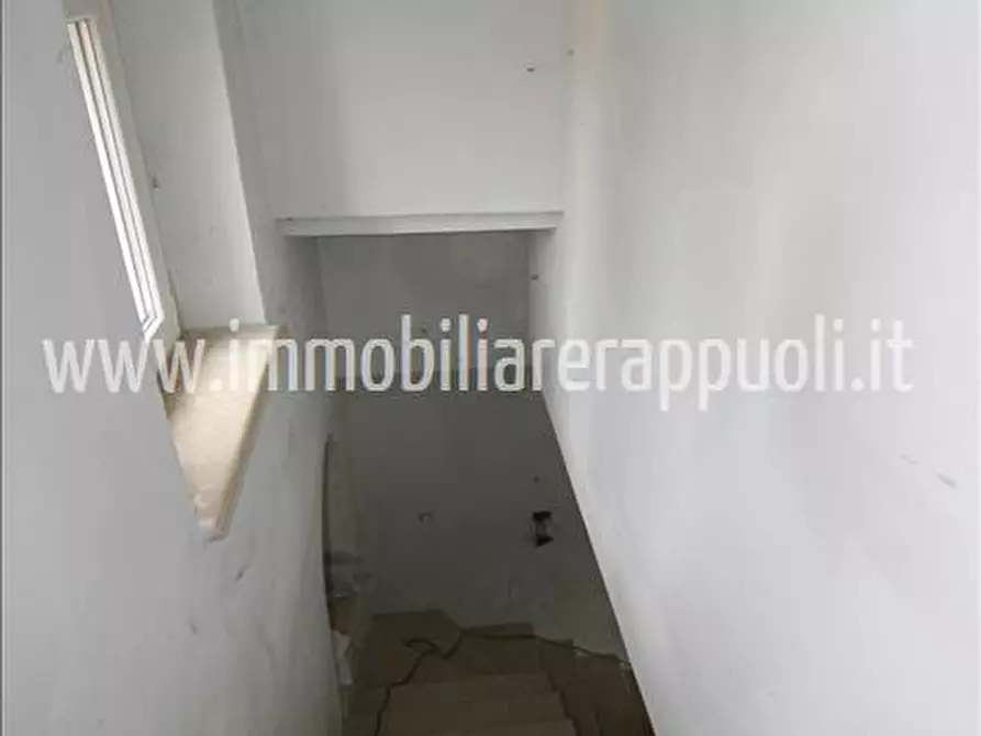 Immagine 7 di Casa indipendente in vendita  a Lucignano