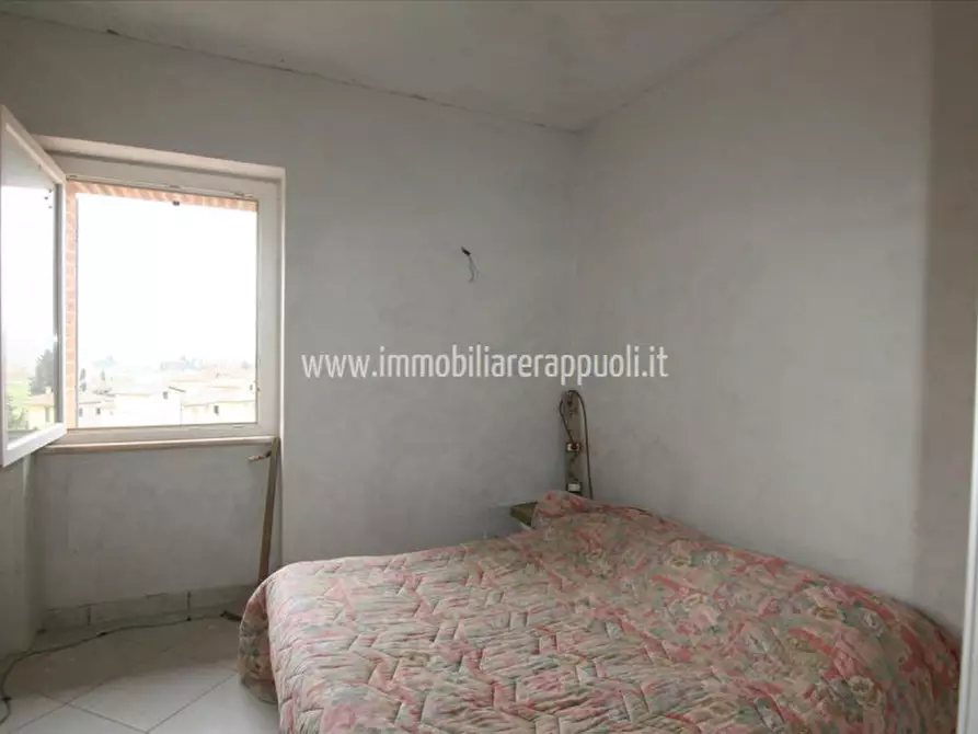 Immagine 10 di Casa indipendente in vendita  a Lucignano